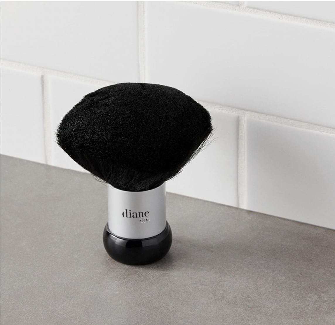 Diane Neck Duster Brush