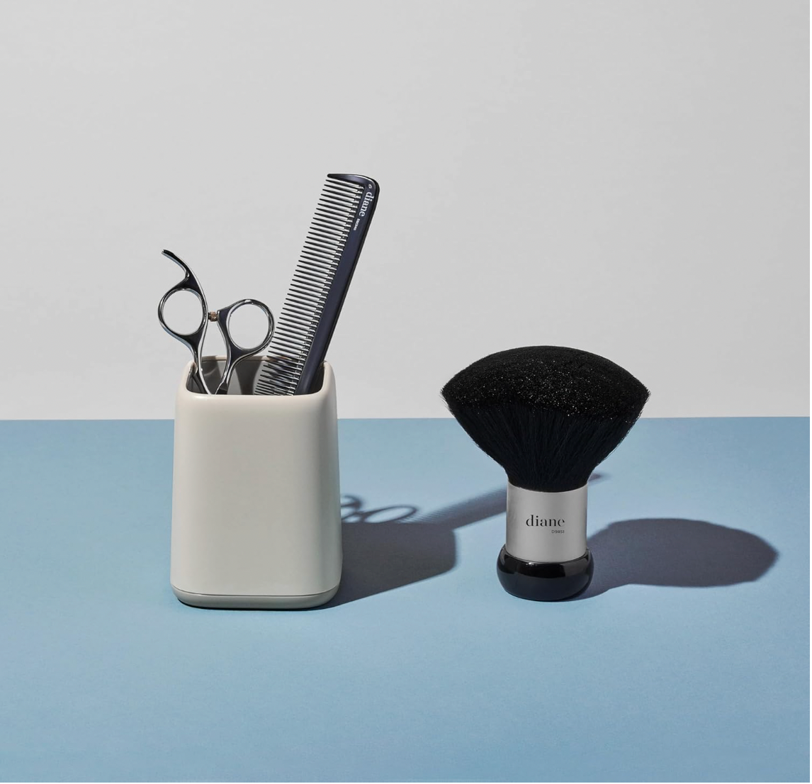 Diane Neck Duster Brush